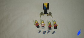 LEGO KNIGHT PROCESSION KIT 6077 - 677 - 100% COMPLETE RARE LOOK INSERTION 2