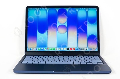 Apple MacBook Neo 13