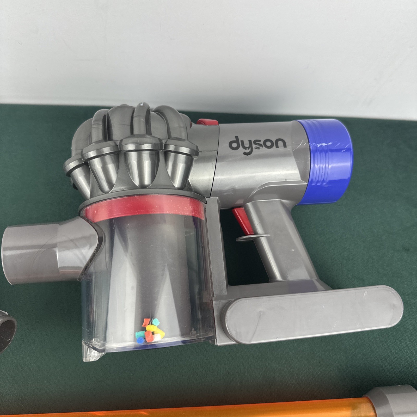 Kids Casdon Dyson Cord Free Handheld Toy Vacuum Cleaner 687-68799 Preowned Works
