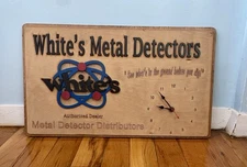 VINTAGE WOODEN WALL CLOCK WHITES METAL DETECTORS WHITE’S AUTHORIZED DEALER USA