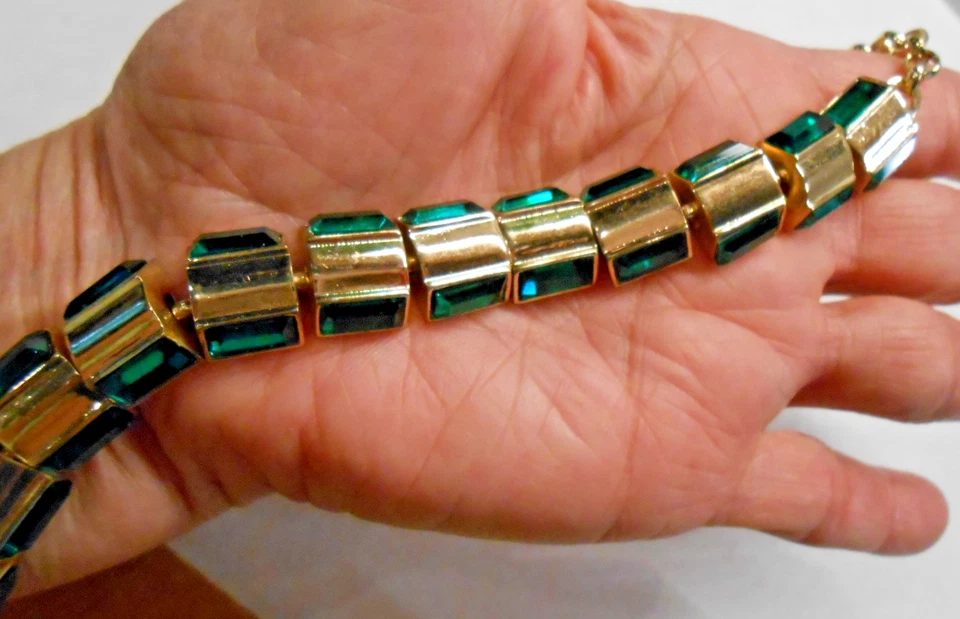 Emerald Green NECKLACE Cold Water Creek Gold Tone - Image 4 of 4