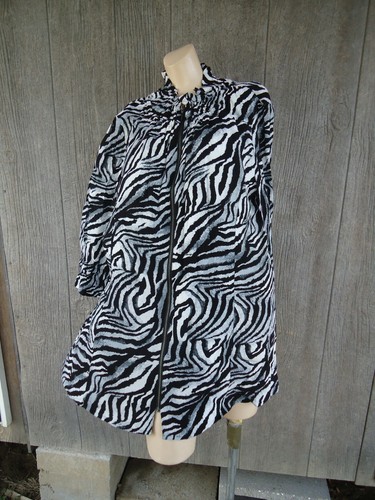 New MING WANG Black White Zebra Jacket XL $240 Washable Animal Print NWT Zip - Picture 3 of 10