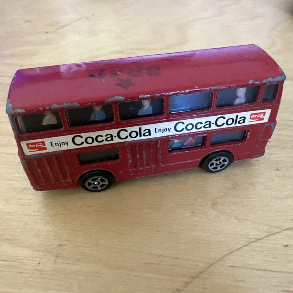 Corgi Juniors Daimler Fleetline London Double-Decker Coke-Cola Bus (Red 1:64) #1 - Image 4 of 4