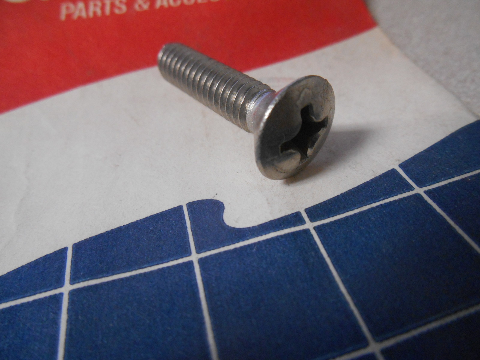 NOS SysteMatched OMC Johnson EVINRUDE Screw 0324277 1 for sale 