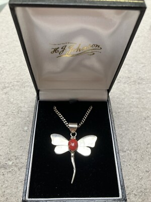 Elegante Sterling Silber Libelle Anhänger Halskette mit Pilz Koralle Stein