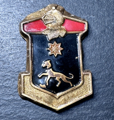CADILLAC LA SALLE EMBLEM BADGE - WINGLESS D789