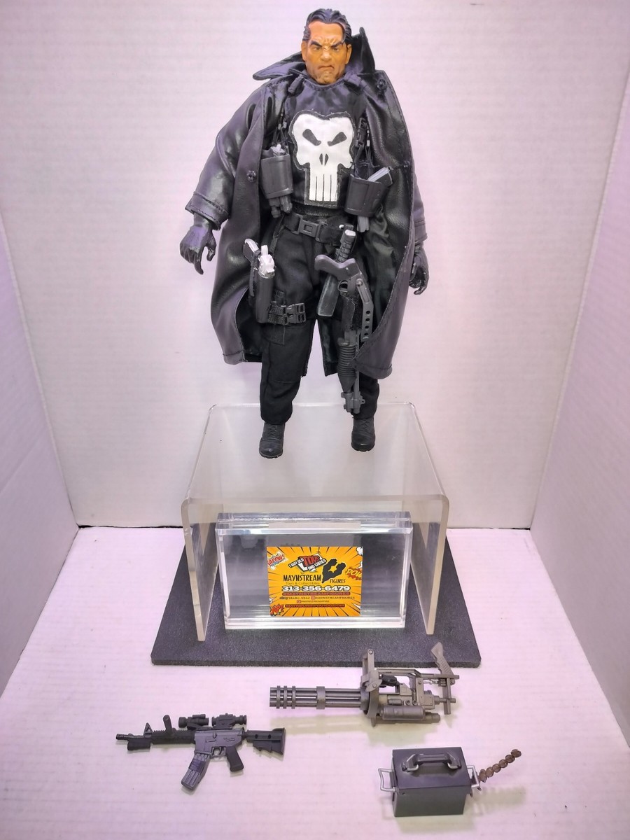 2004 TOYBIZ Marvel Studios Collector Edition The Punisher 12-inch