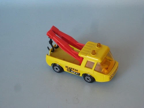 Matchbox 74 Toe Joe Yellow Hitch Hiker Unpainted Base Lesney Superfast Rare b