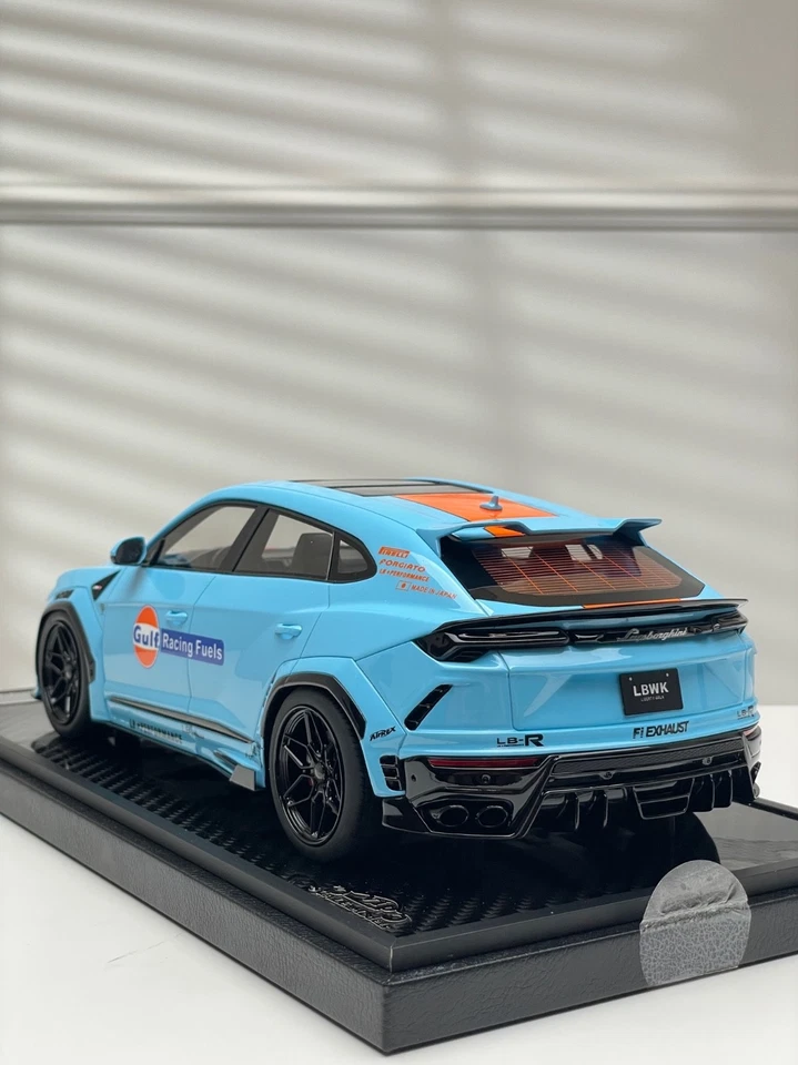 Lamborghini Urus LB-Works (Blue Gulf Livery) [Modelli in scala VIP] scala 1/18 - Immagine 3 di 4