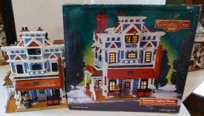 2003 Lemax Coventry Cove Village Post Office