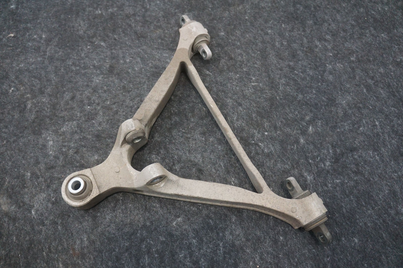 Front Suspension Left Or Right Lower Control Arm 2177659 Ferrari 360 Modena 2001