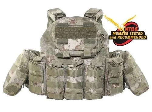 Combat Professional Tactical Vest - Picture 2 of 5