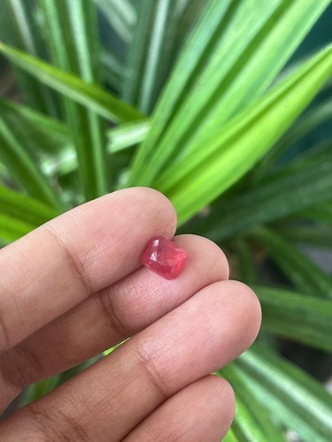 2.45 Carat NATURAL SPINEL FROM MAHENGE (Tanzania)8x7mm- LOOSE GEMSTONES SEE VDO - Picture 3 of 9