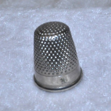 Fingerhut   -  Metall   - J 111