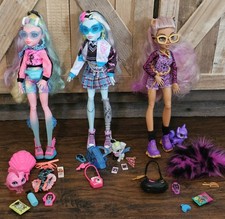 Monster High G3 Reboot Frankie Clawdeen Lagoona Lot Of 3 Dolls With Accessories