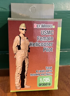 D.E.F Models 1/35 USMC Female Helicopter Pilot DF35019 NEU