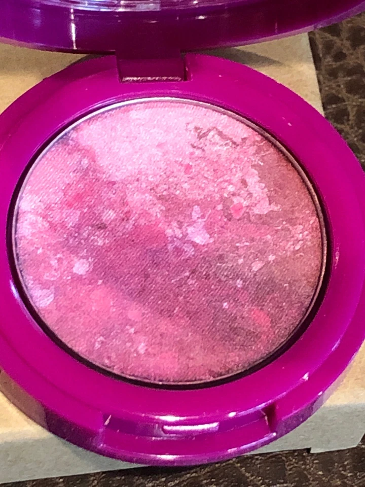 Stila Countless Color Pigment Eyeshadow Indie - Image 2 of 2