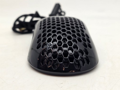 GLORIOUS Model O RGB Optical Gaming Mouse - Gloss Black - Picture 5 of 6