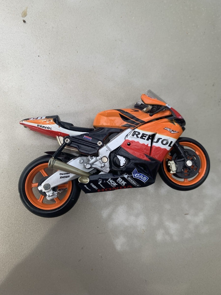 Información detallada de Honda RC211V 2004 - 2006 | Fotos y
