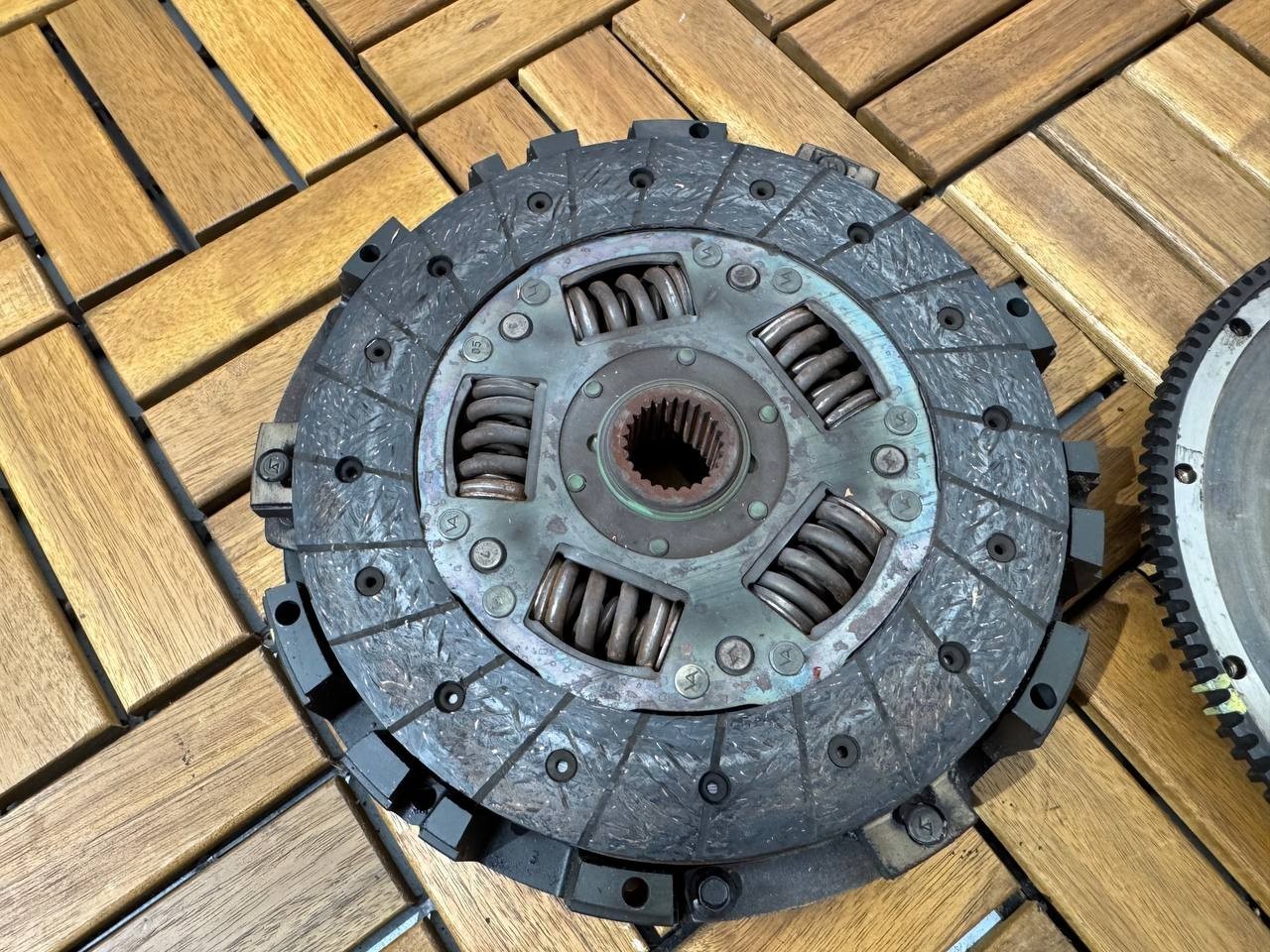 Ferrari F430 Clutch Discs + flywheel Used # 222090/230425