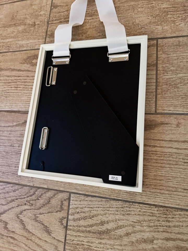 Cinta para marco de fotos Pottery Barn Kids Gallery colgar blanca, azul mate 4x6 8x10 nueva en caja Foto 3 de 4