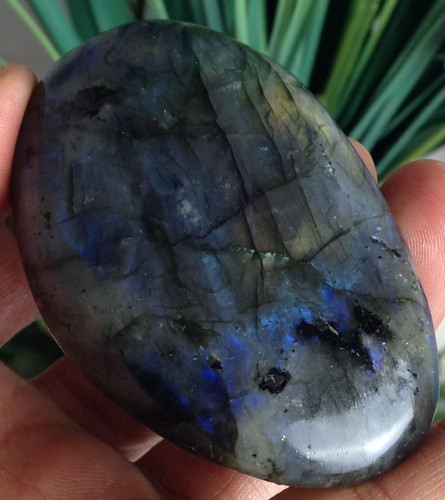138 g AAAA+++ Madagascar Labradorita Cristal Natural Piedra Pulido Espectáculo L10 - Imagen 5 de 6