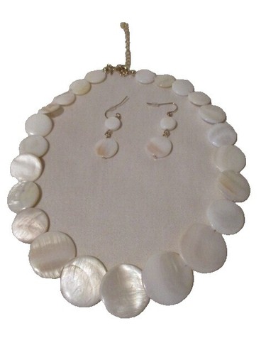 TheGudStuff: AVON Signature Boyfriend Watch, Mother of Pearl  display picture 1