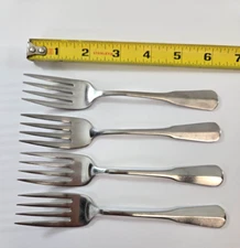 Oneida Distinction Deluxe Colonial Artistry 4 Salad Forks Stainless Flatware