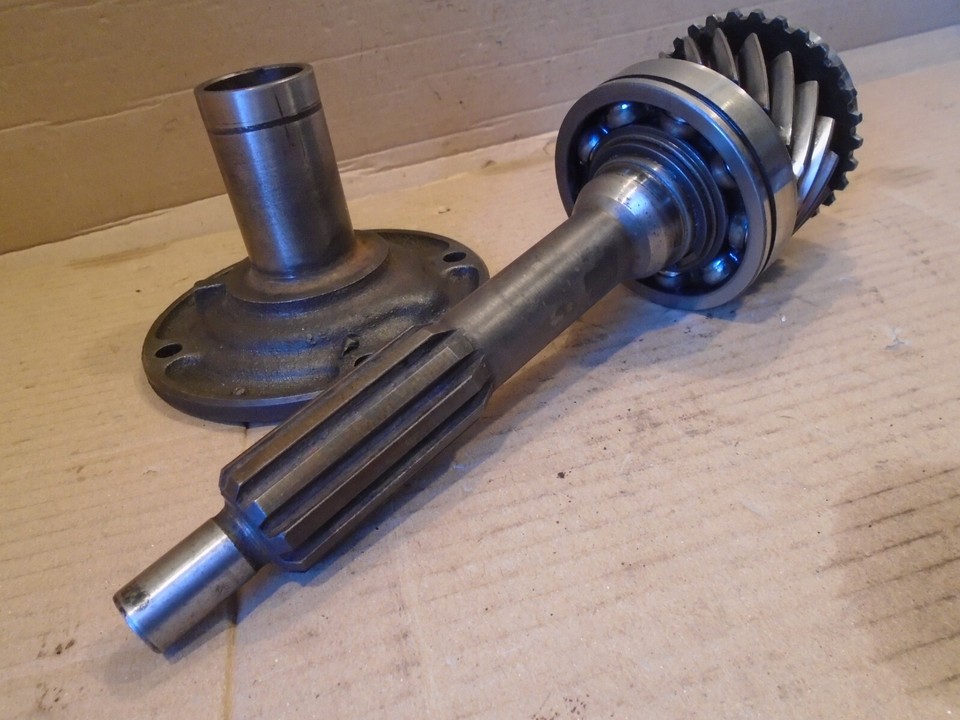 GM Saginaw INPUT SHAFT + BEARING RETAINER from 3 speed Transmission Chevy eBay