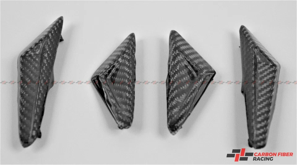 Triumph Daytona 675, Street Triple 675 задние боковые обтекатели - 100% углеродное волокно - Изображение 2 из 4