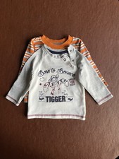 Unisex Long Sleeve T Shirt Top x 2 Age 3-9 months Lovely Designs Good Condition