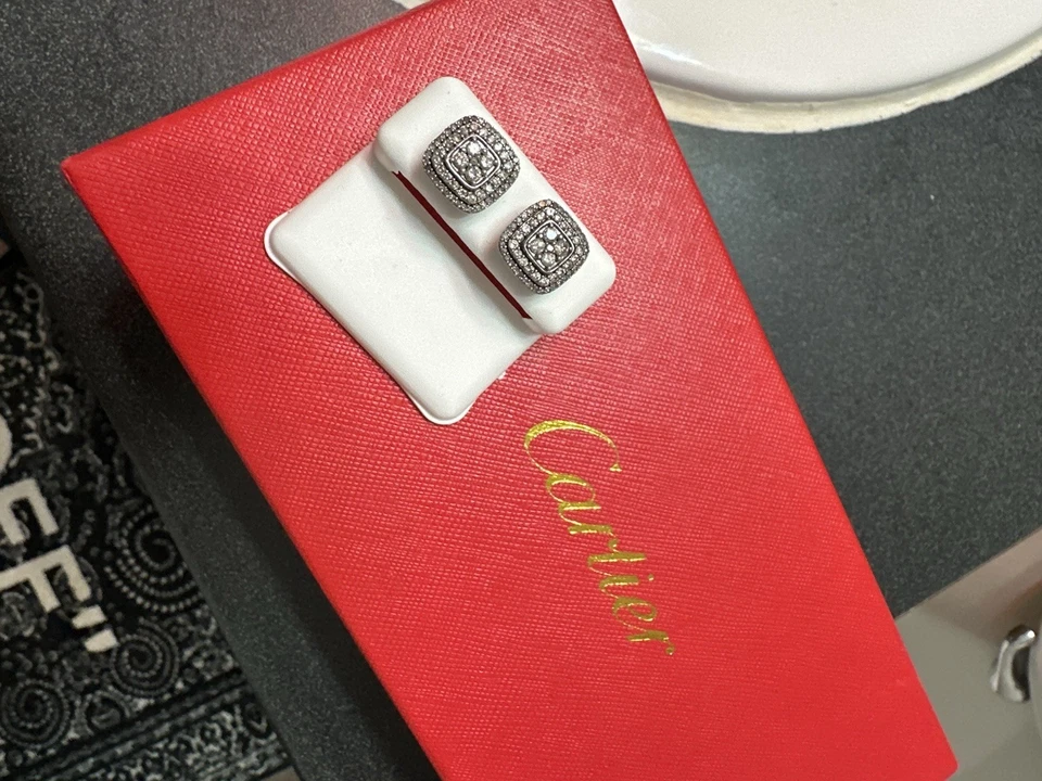 Pendiente de diamantes naturales de 1 quilate Foto 3 de 4