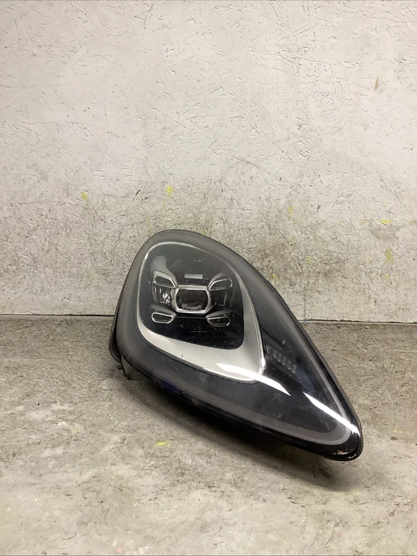 2019-2023 PORSCHE CAYENNE RIGHT RH PASSENGER SIDE HEADLIGHT OEM W/O MODULES