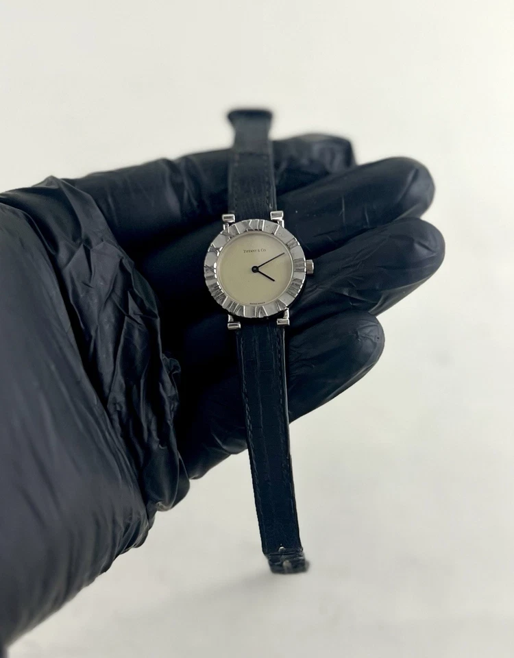 Tiffany & Co Atlas Sterling Silver Ladies Watch 24mm Swiss Quartz Original Strap - Image 4 of 4