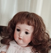 Puppenper&uuml;cke Echthaar, braun, f&uuml;r Kopfumfang ca. 26 cm, NEU