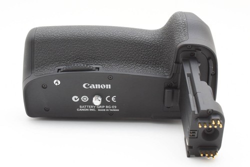 Canon BG-E9 Battery Grip - Picture 7 of 10