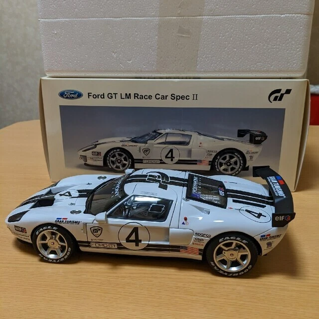 Diecast model cars Ford GT 1/18 Autoart lm spec race car # 4 