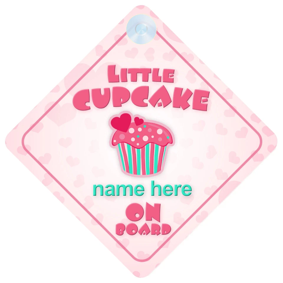 MYBABYONBOARD UK Letrero de automóvil personalizado para bebé niña Little Cupcake a bordo