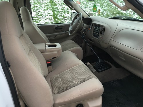 2003 FORD F150 4.2 MANUAL * VERY LOW MILAGE* - Picture 6 of 9
