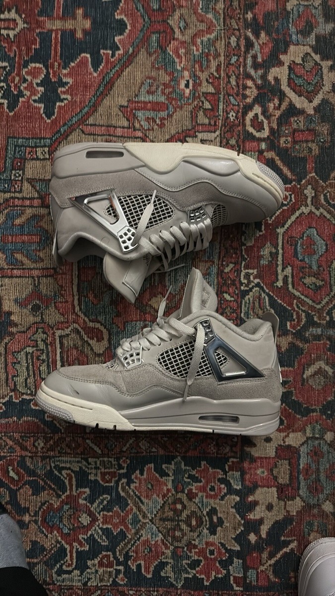 Jordan 4s Frozen Moments View 2