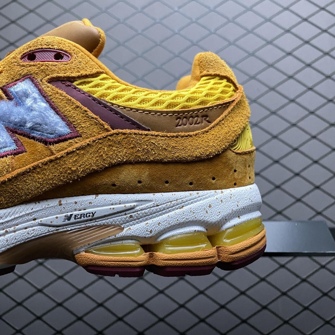 Salehe Bembury x New balance ☆ ML2002R1 Desert Gold ML2002R1 Salehe Bembury × New Balance 2002R Desert Gold