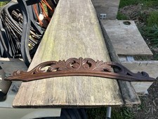 ANTIGUO TOPPER DE MUEBLES DE FRONTÓN ARQUEADO DE ROBLE 23 PULGADAS DE ANCHO