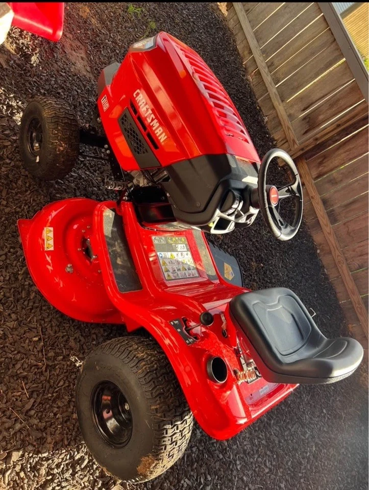 Craftsman T110 42in 17.5HP Gas Riding Tractor （New） - Image 2 of 4