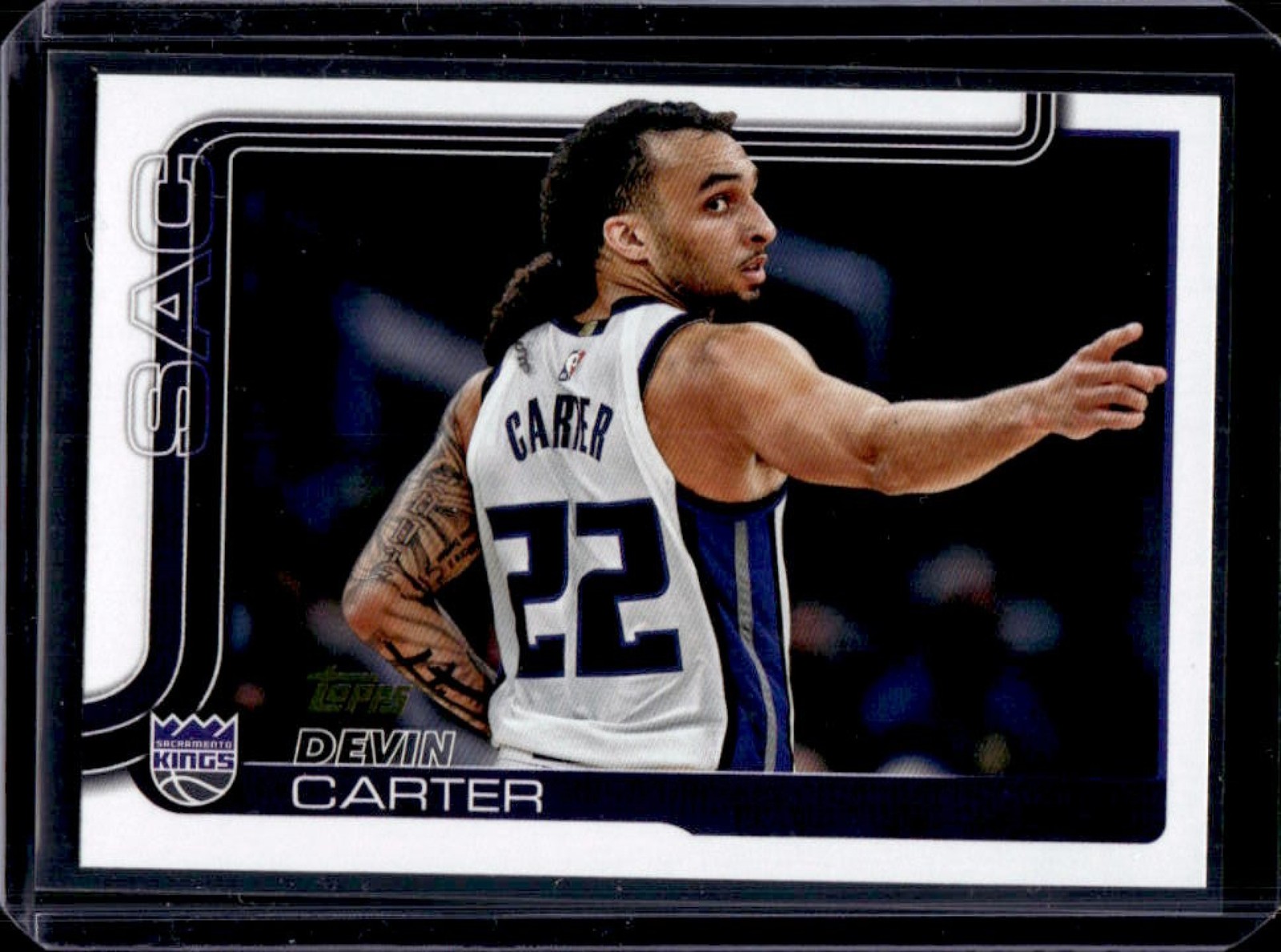 2025-26 Topps Devin Carter Golden Mirror Image Variation SP #165 Kings