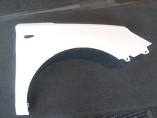 HYUNDAI I30 - KOTFLÜGEL VORNE RECHTS mit Blinkerloch lackiert ! NEU 66320-G3010