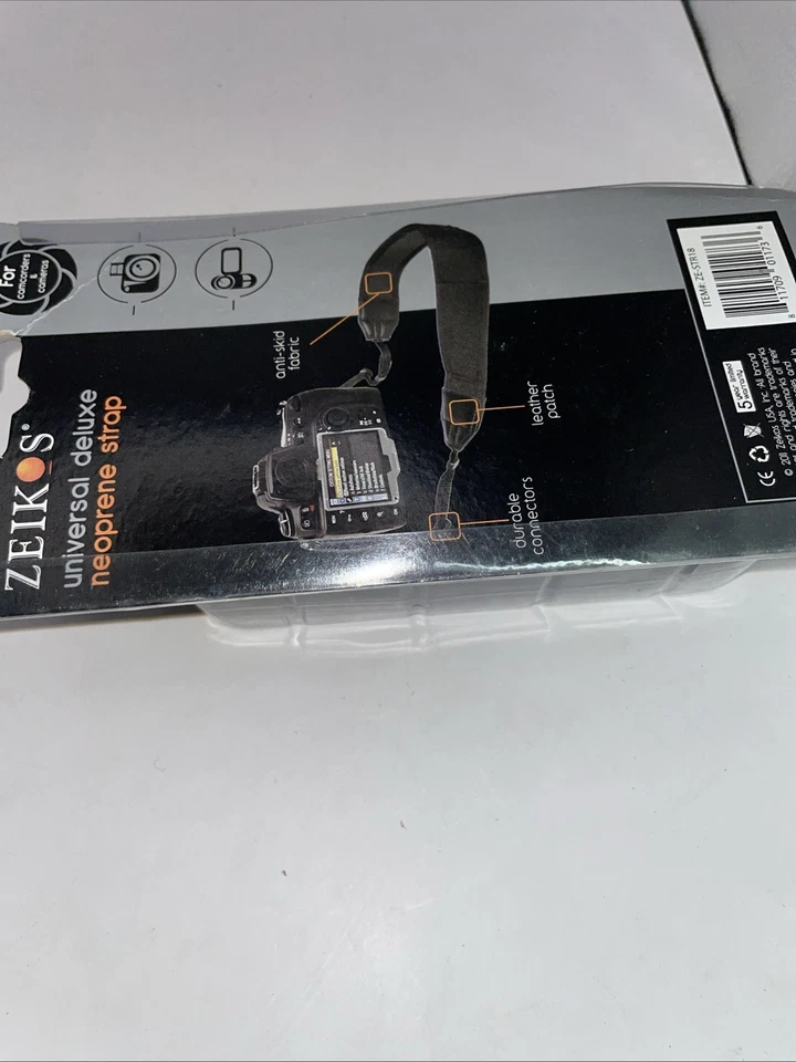 Zeikos Deluxe Neoprene Universal Camera Neck/Shoulder Strap Shock Absorb ZESTR18 - Image 4 of 4