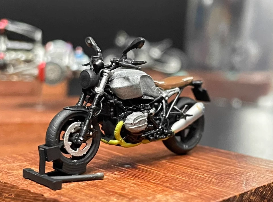 ZD 1:64 R nineT Motorcycle Motor Bike Model Resin BN - Image 2 of 3