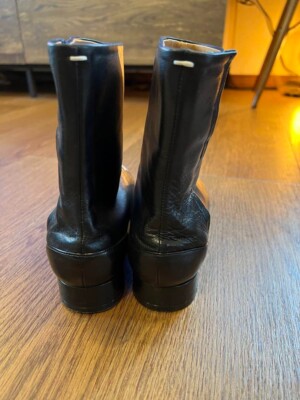 Maison Margiela Women 4-Stitch Pointed Toe Leather Kiki