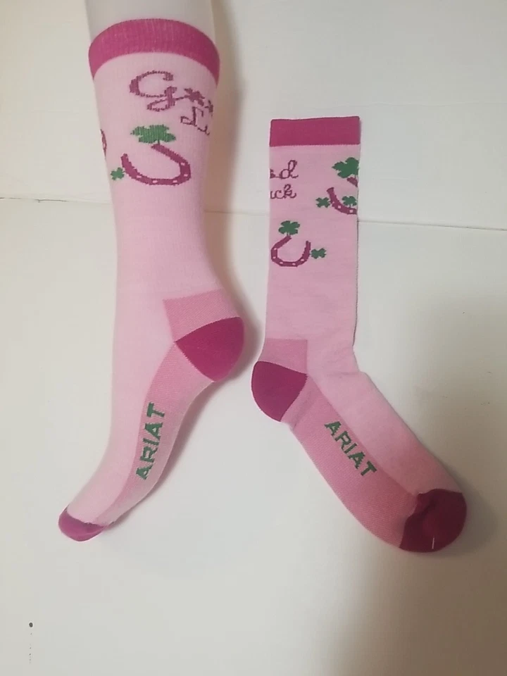 Calcetín Ariat Mujer Rosa Western Beauty Crew Buena Suerte Herradura Mediano Foto 4 de 4
