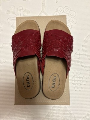 Taos Guru Sandals, Size 7, New In Box